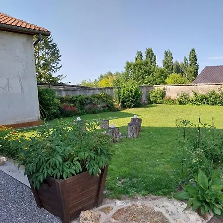 Agreable Pour 2 Avec Salle De Bain Et Terrasse Privees Δωμάτια σε οικογενειακή κατοικία